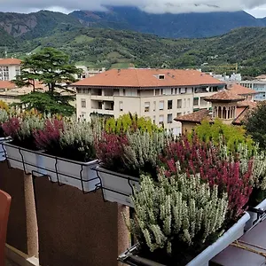 View Lovely 3bed-2bath Full Furnished. Appartamento Vittorio Veneto